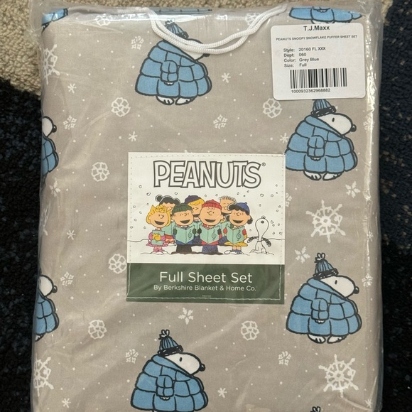 Peanuts Snoopy Puffer FULL sheet set - Picture 2 of 2